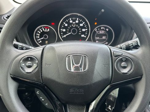 Used 2016 Honda HR-V LX image 15