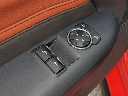 Used 2025 Ford Mustang Premium image 18