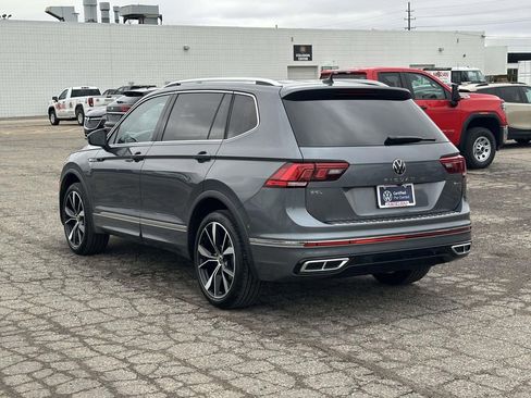 Certified 2024 Volkswagen Tiguan SEL R-Line image 3