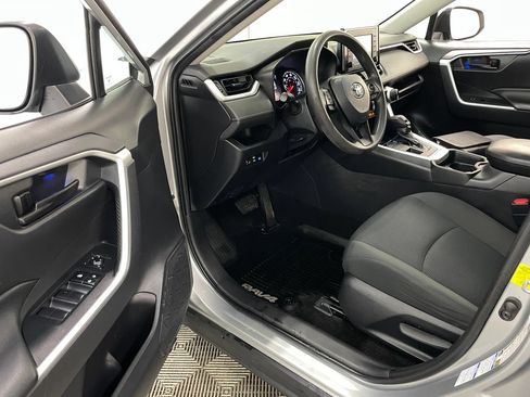 Used 2019 Toyota RAV4 LE w/ All Weather Liner Package AWD/4WD image 18