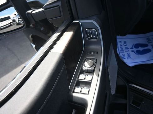 New 2026 Ford F250 Lariat w/ Chrome Package image 12