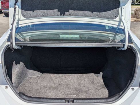 Used 2015 Toyota Corolla S image 29