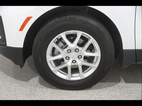 Certified 2024 Chevrolet Equinox LS AWD/4WD image 21