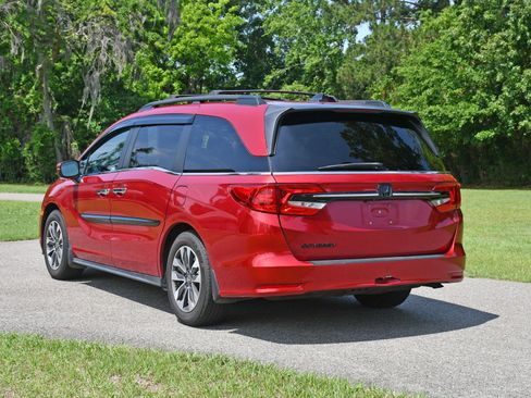 Used 2022 Honda Odyssey EX-L image 3