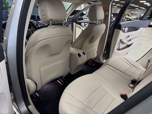 Used 2020 Mercedes-Benz GLC 300 image 47