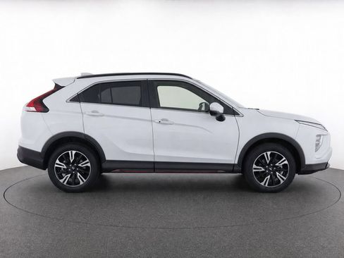 Used 2023 Mitsubishi Eclipse Cross SE AWD/4WD image 9