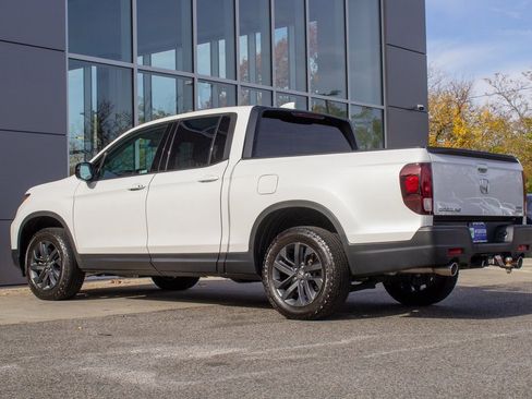 Used 2023 Honda Ridgeline Sport image 8