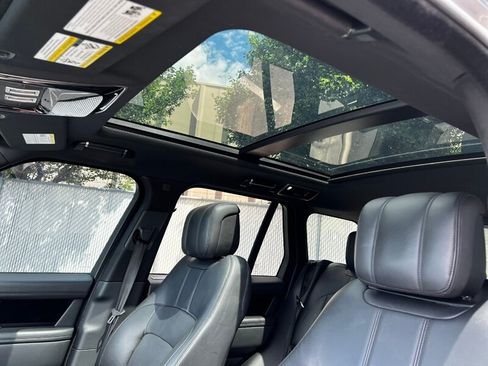 Used 2019 Land Rover Range Rover Supercharged AWD/4WD image 19