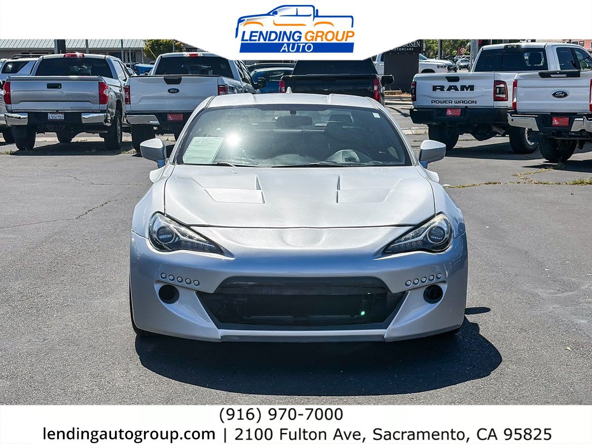 Used 2017 Toyota 86 RWD image 6