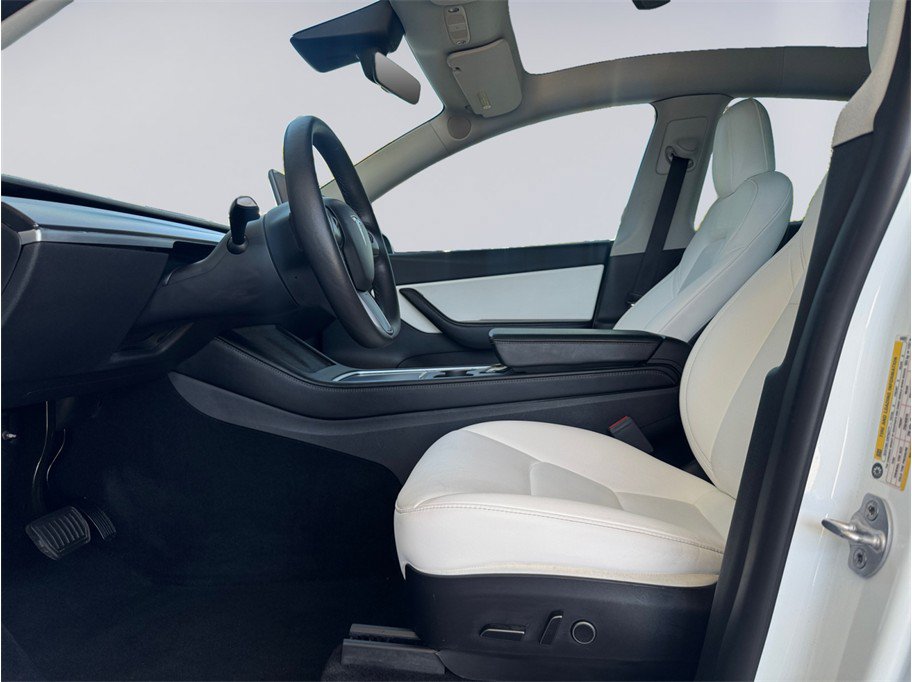 Used 2022 Tesla Model Y Long Range AWD/4WD image 9