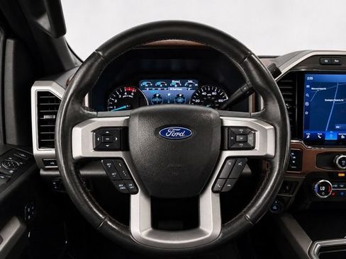 Used 2022 Ford F350 Platinum w/ FX4 Off-Road Package AWD/4WD image 36