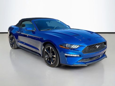 Used 2018 Ford Mustang Convertible w/ Equipment Group 101A image 3