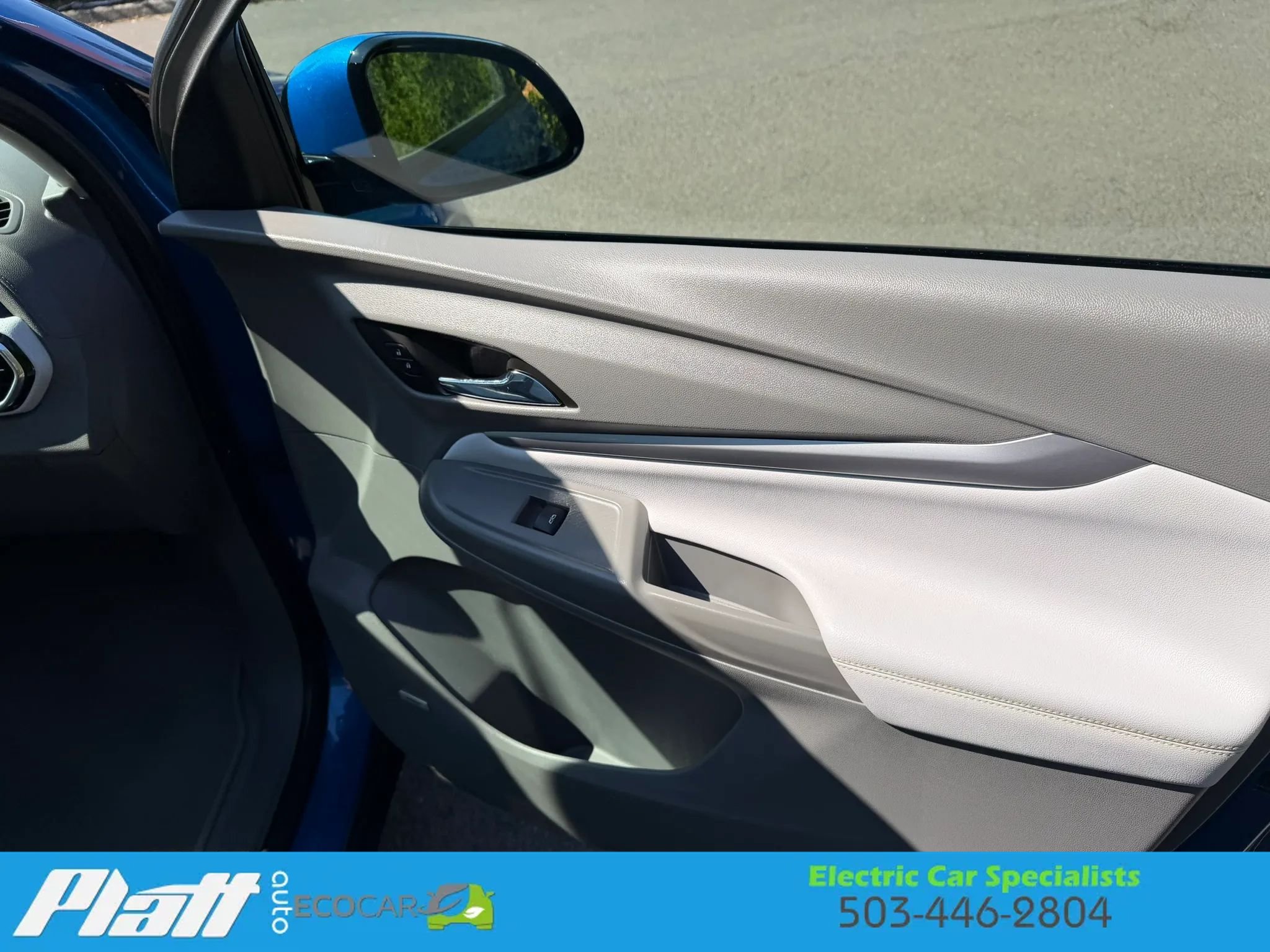 Used 2022 Chevrolet Bolt EUV Premier w/ Sun & Sound Package FWD image 42