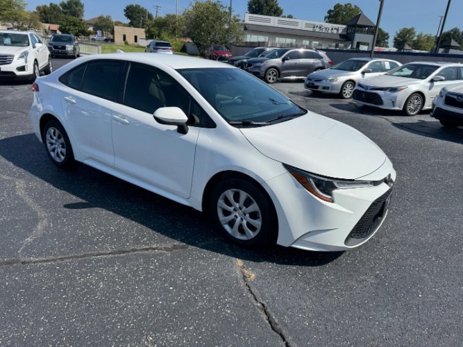 Used 2020 Toyota Corolla LE FWD image 7