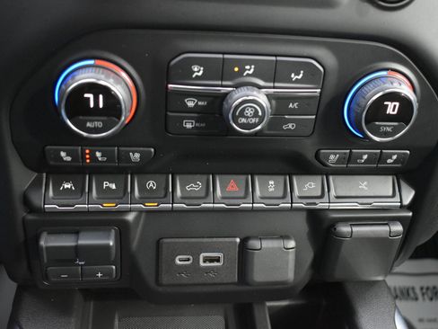 Used 2021 Chevrolet Silverado 1500 LTZ w/ LTZ Premium Package image 30