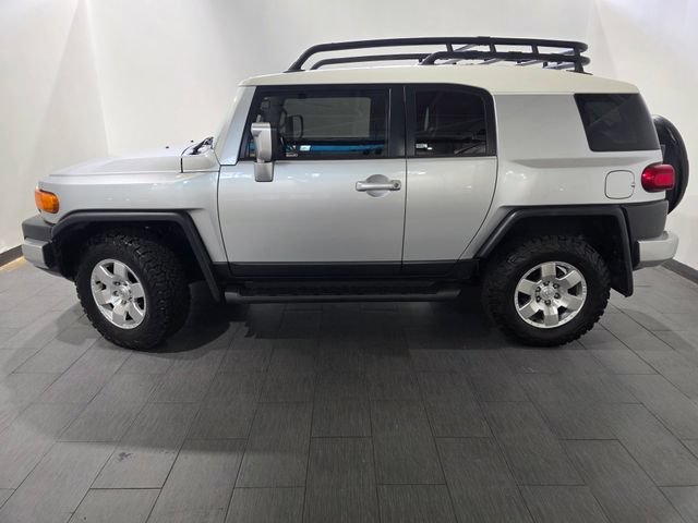 Used 2007 Toyota FJ Cruiser 4WD w/ Upgrade Pkg 2 image 2