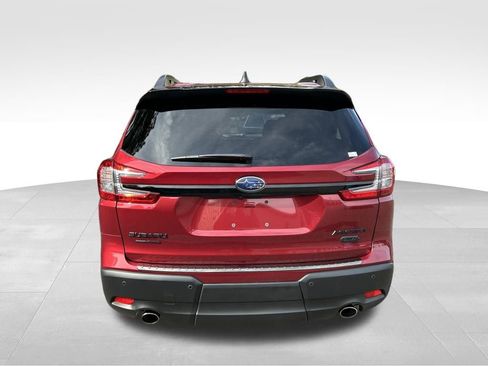 Used 2025 Subaru Ascent Bronze Edition image 5