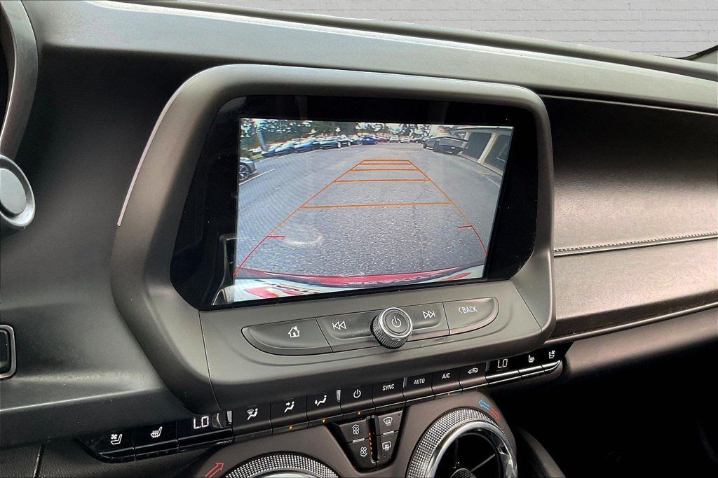 Used 2016 Chevrolet Camaro SS RWD image 13