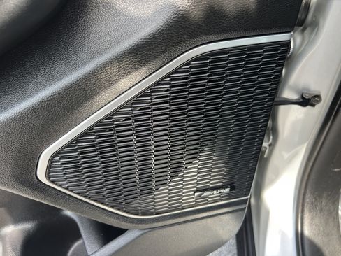 Used 2022 Jeep Grand Cherokee L Limited w/ Luxury Tech Group II image 40