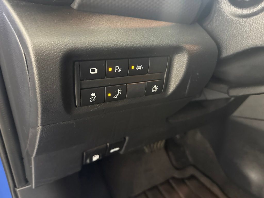 Used 2024 Nissan Kicks S FWD image 19