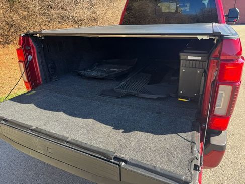 Used 2020 Ford F250 Platinum image 8