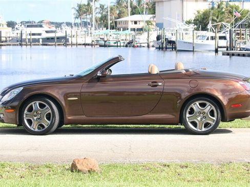 Used 2006 Lexus SC 430 Convertible RWD image 6