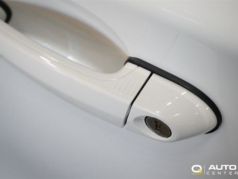 Used 2011 BMW 1 Series M image 7