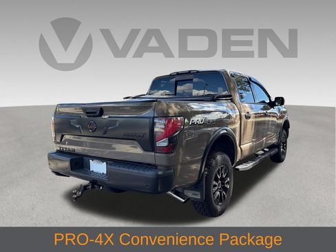 Used 2022 Nissan Titan PRO-4X w/ Pro-4x Convenience Package AWD/4WD image 20