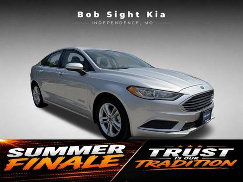 Used 2018 Ford Fusion S FWD image 22