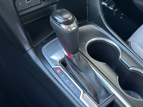 Certified 2019 Chevrolet Equinox LS image 28