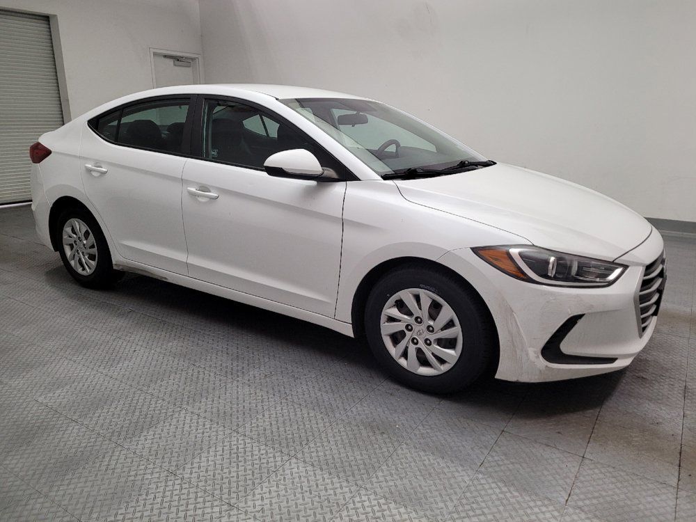 Used 2018 Hyundai Elantra SE FWD image 11