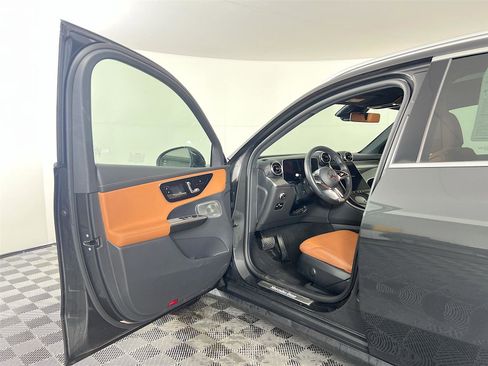 Certified 2024 Mercedes-Benz GLC 300 4MATIC image 16