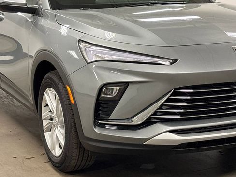 New 2026 Buick Envista Preferred w/ Advanced Safety Package FWD image 4