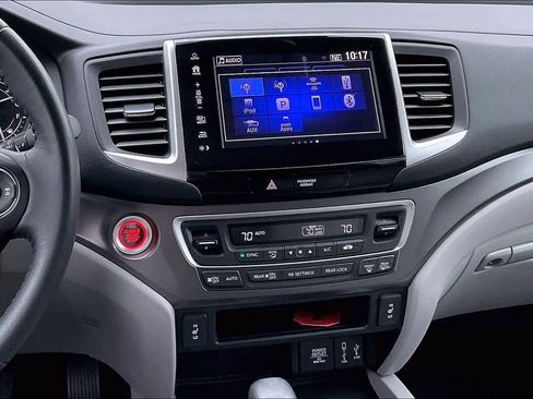 Used 2017 Honda Pilot EX-L image 5