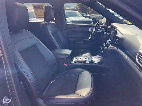 Used 2023 Ford Explorer ST-Line AWD/4WD image 42