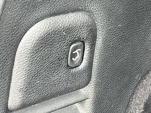 Used 2015 Jeep Grand Cherokee Overland AWD/4WD image 13