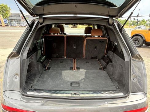 Used 2020 Audi Q7 3.0T Prestige image 35