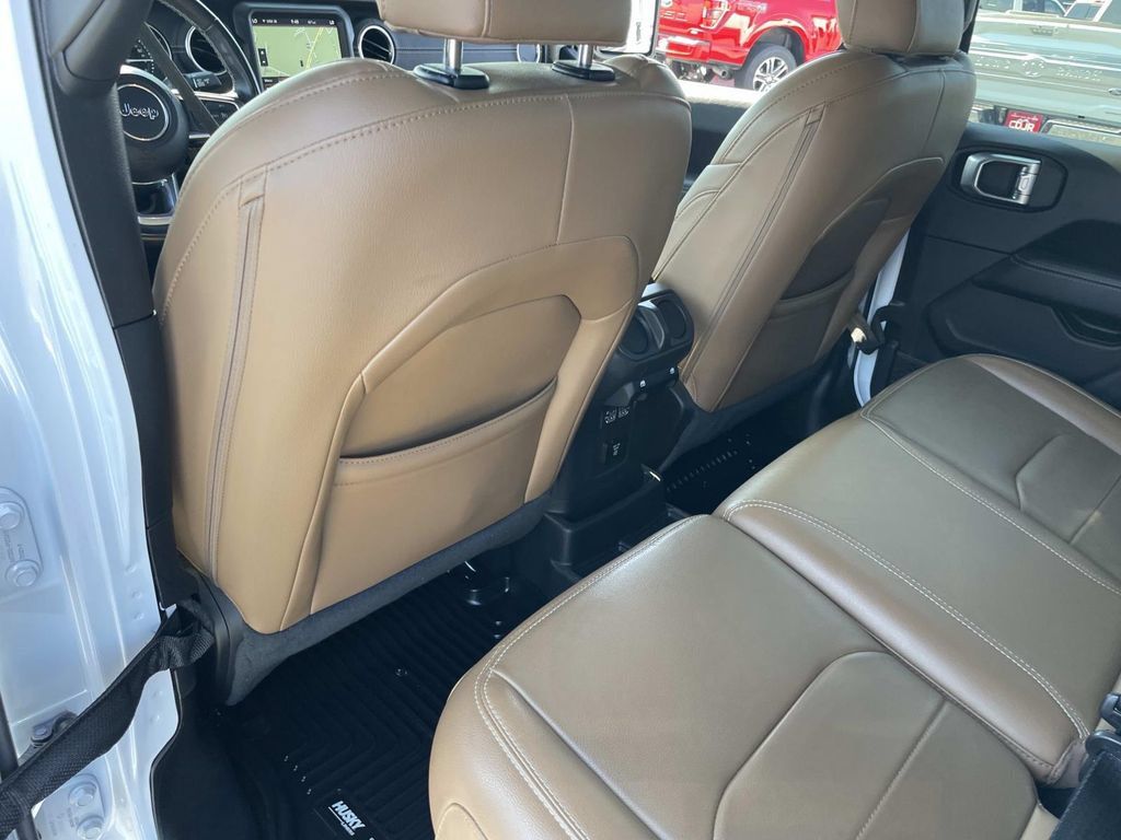 Used 2021 Jeep Wrangler Unlimited Sahara w/ Cold Weather Group AWD/4WD image 12