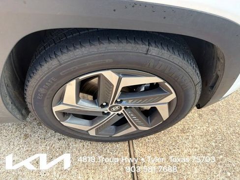 Used 2022 Hyundai Tucson Limited FWD image 13
