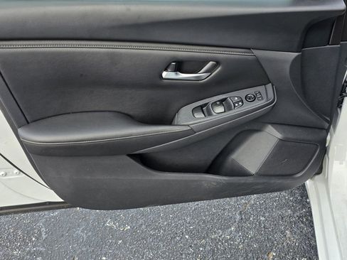 Used 2023 Nissan Sentra SV image 25