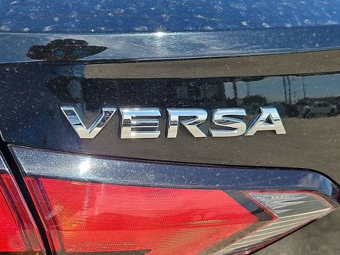 Used 2023 Nissan Versa SV FWD image 14