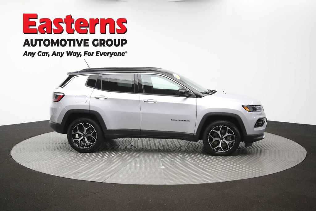 Used 2025 Jeep Compass Limited AWD/4WD image 45