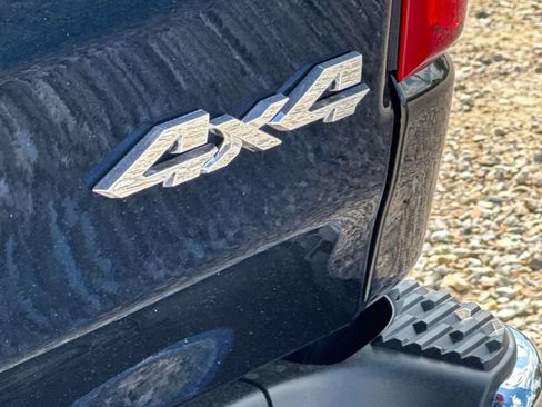 New 2025 RAM 1500 Big Horn AWD/4WD image 10