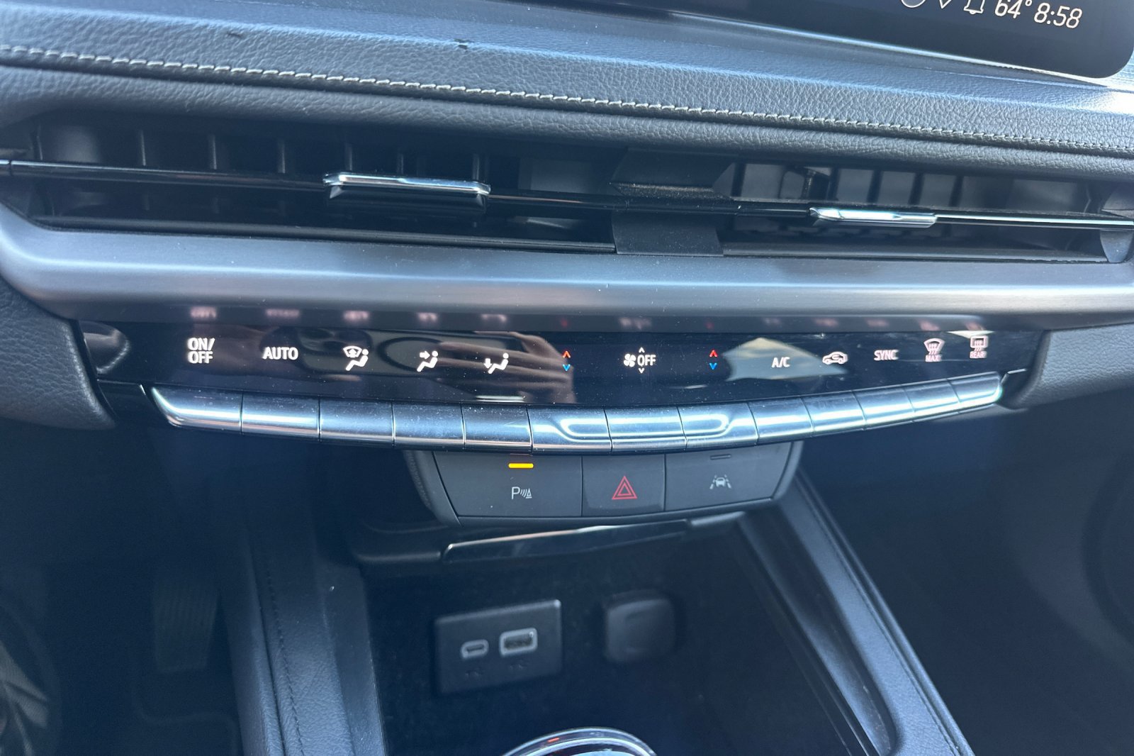 Certified 2025 Cadillac XT4 Premium Luxury FWD image 26