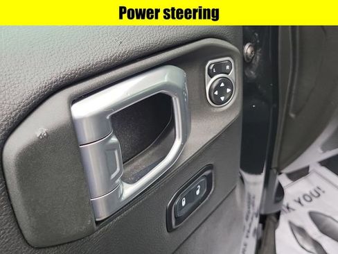 Used 2024 Jeep Wrangler Unlimited Sahara AWD/4WD image 21