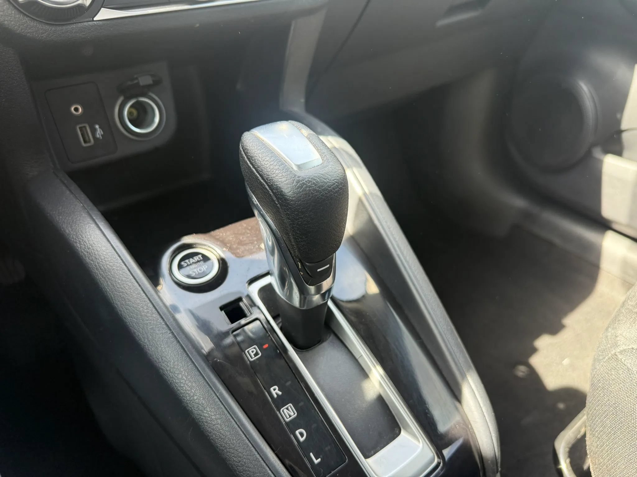 Used 2021 Nissan Kicks S FWD image 17