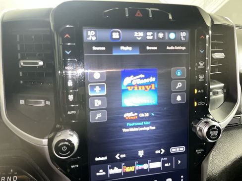 Used 2023 RAM 1500 Lone Star AWD/4WD image 17