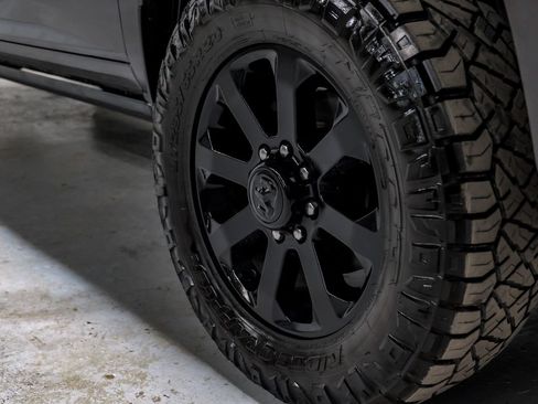 Used 2025 RAM 2500 Laramie AWD/4WD image 53