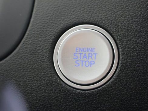 Certified 2024 Hyundai Santa Cruz Limited image 17