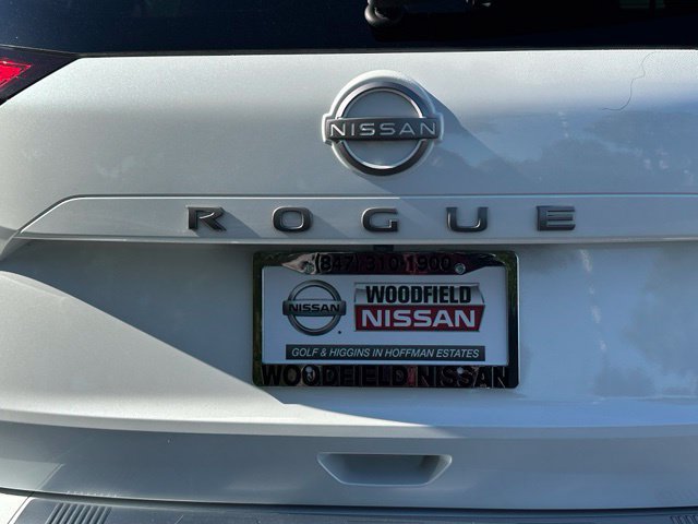 Certified 2025 Nissan Rogue SV AWD/4WD image 11